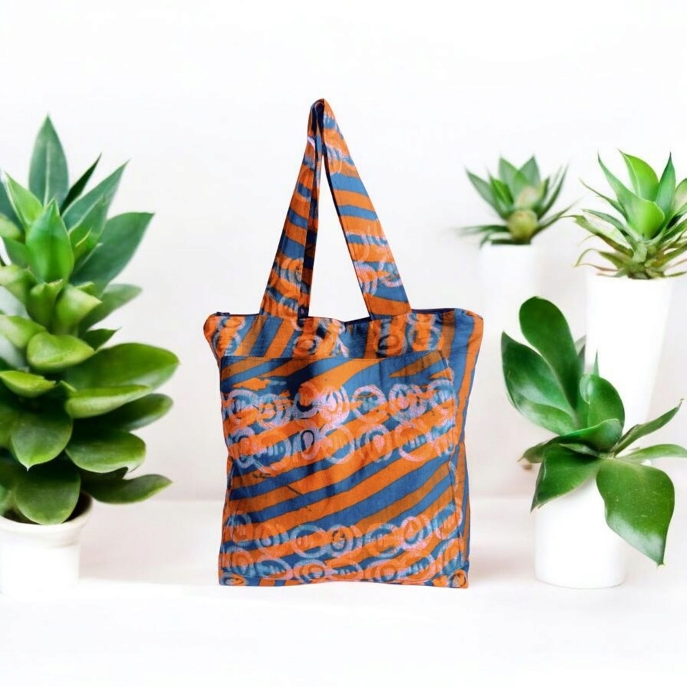 Vibrant Striped Tote Bag - Picture 4 of 5